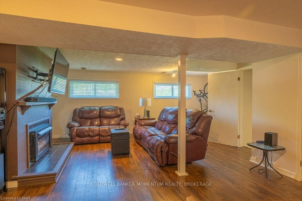 26 TERRACE Avenue photo 27