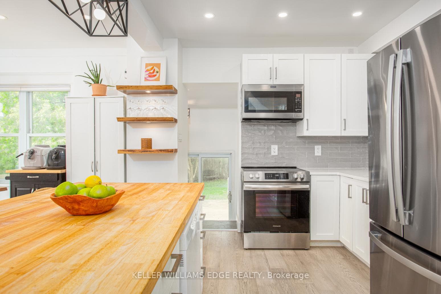826 Beach Boulevard photo 13