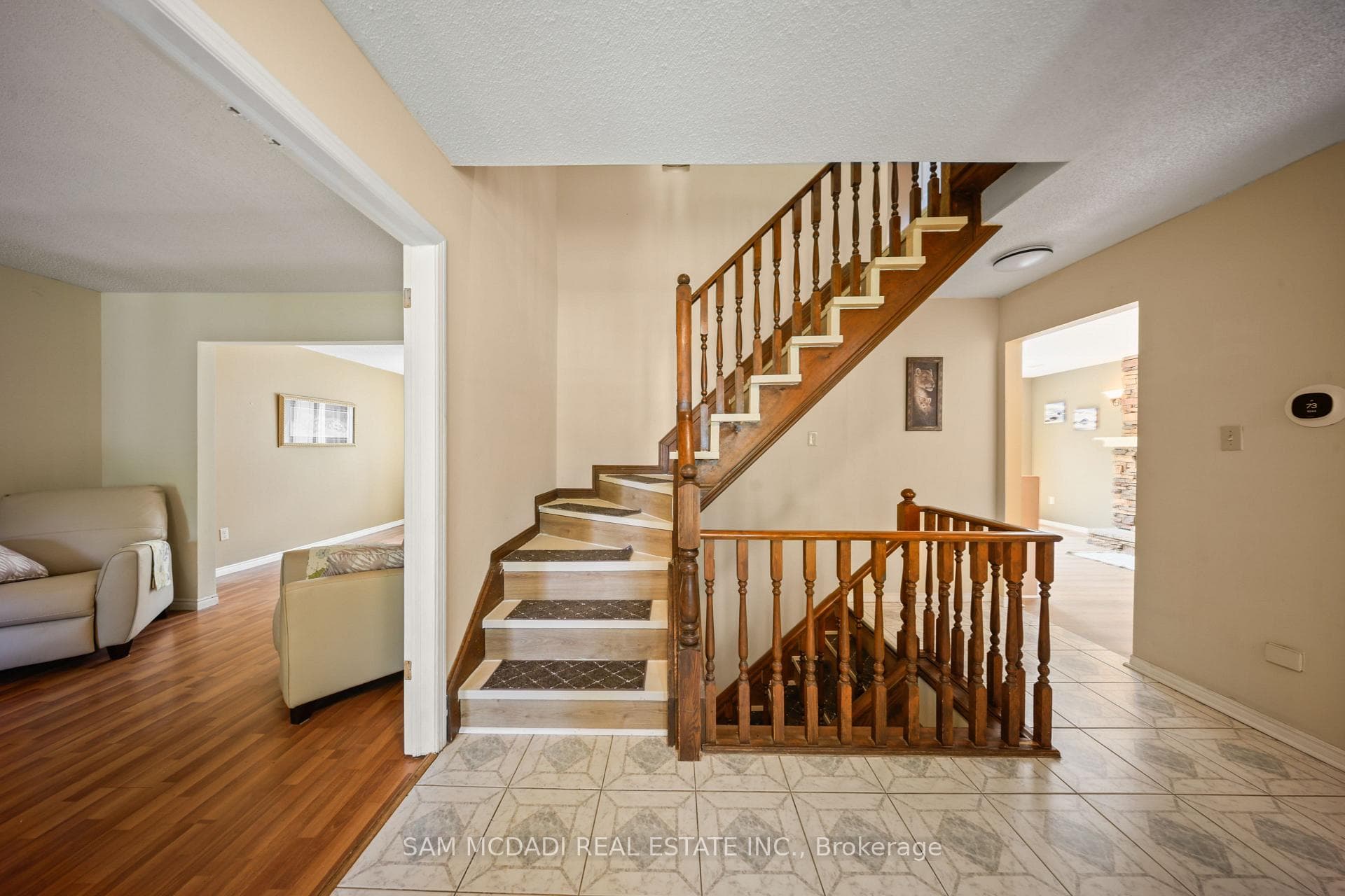8 Nomad Court photo 5