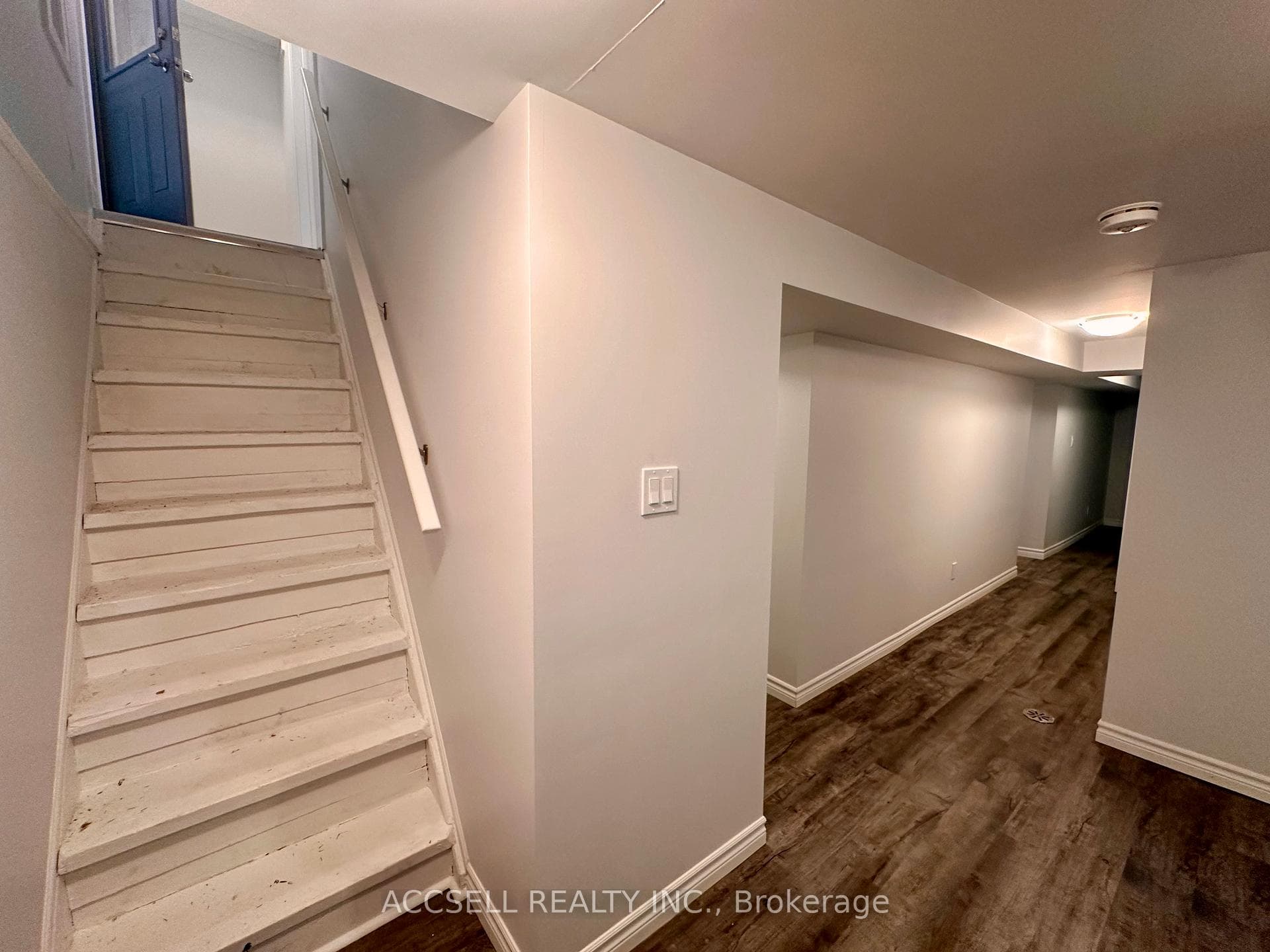 7 Minford Avenue photo 15