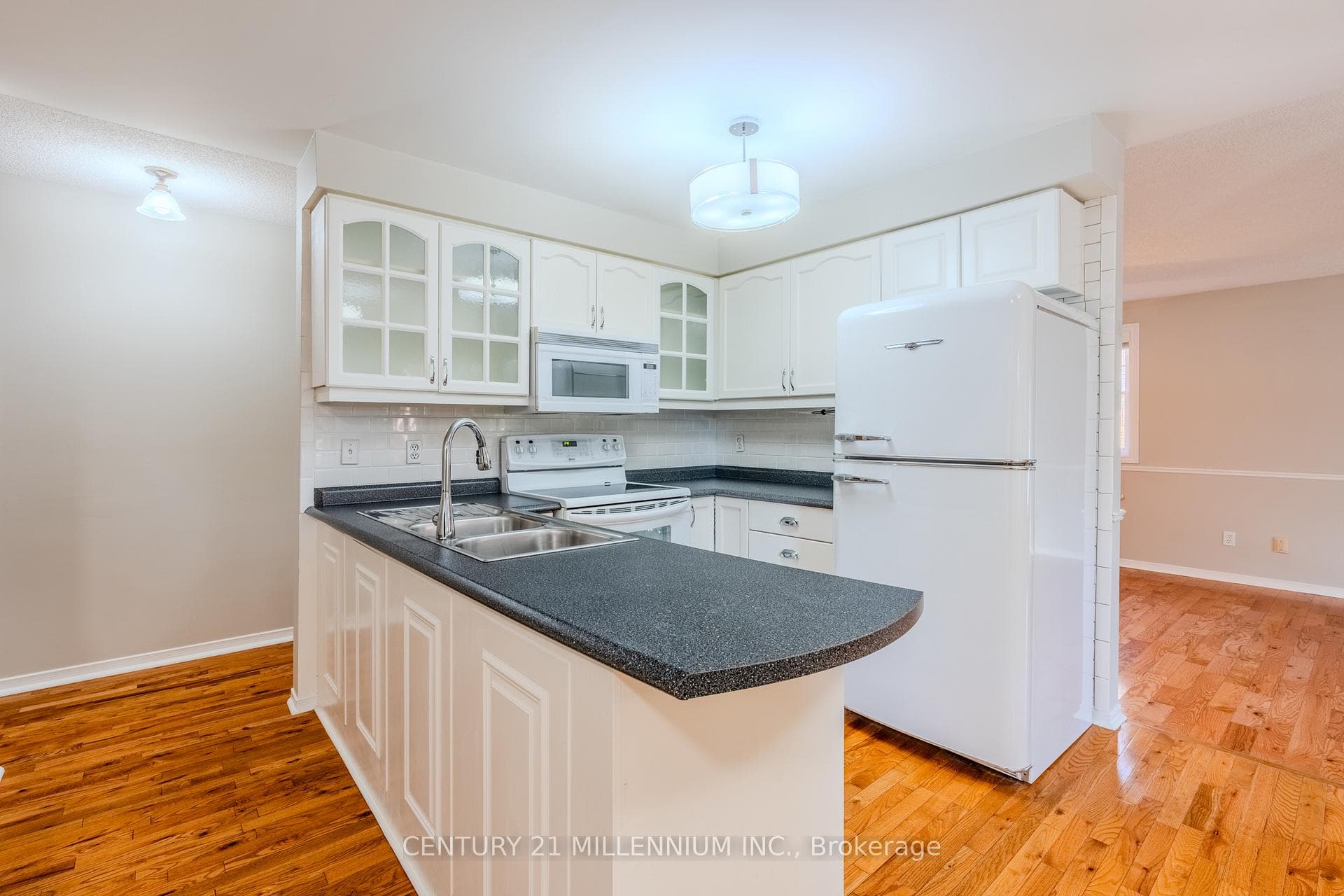 60 Ofield Road photo 11