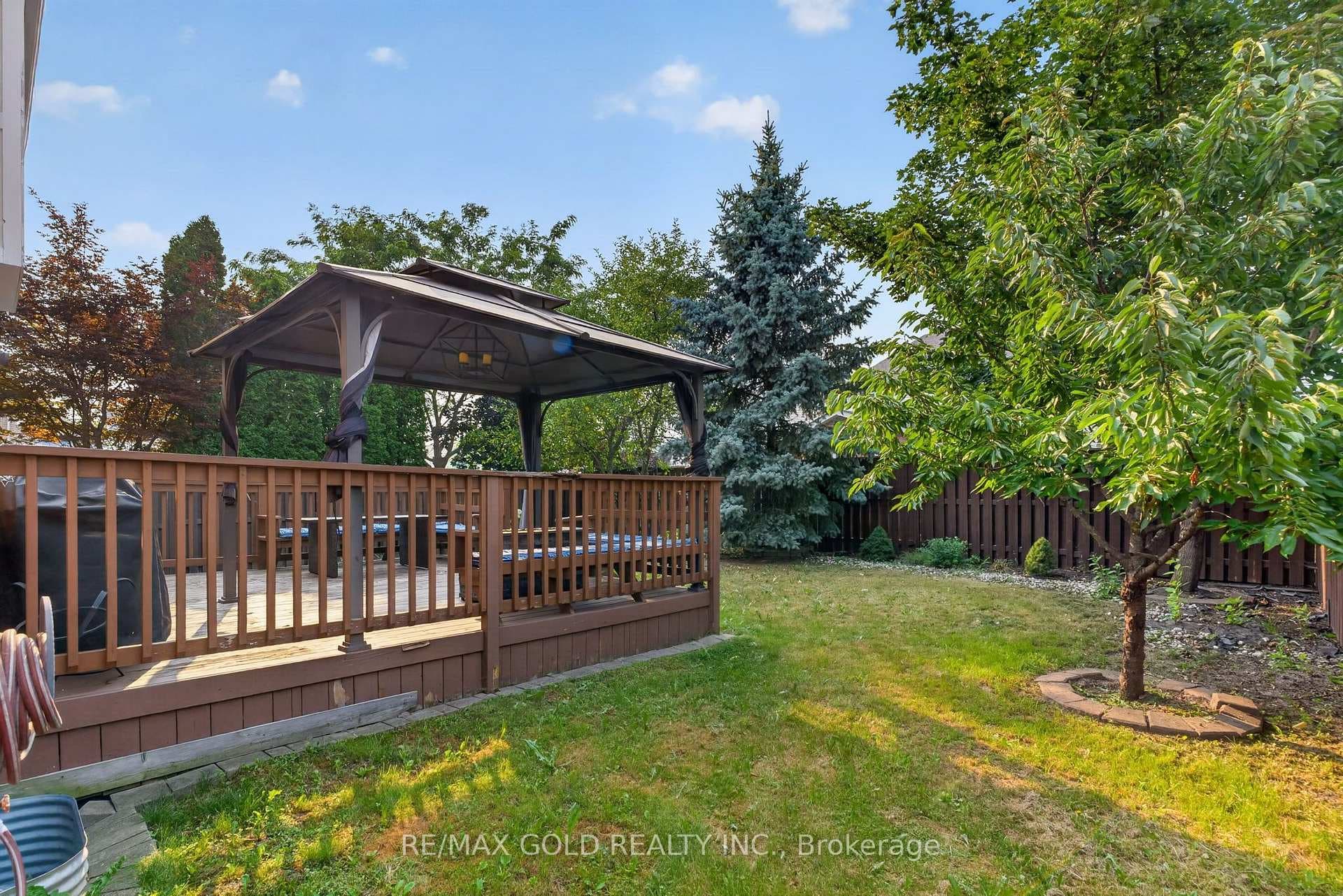 94 Twin Streams Road photo 43