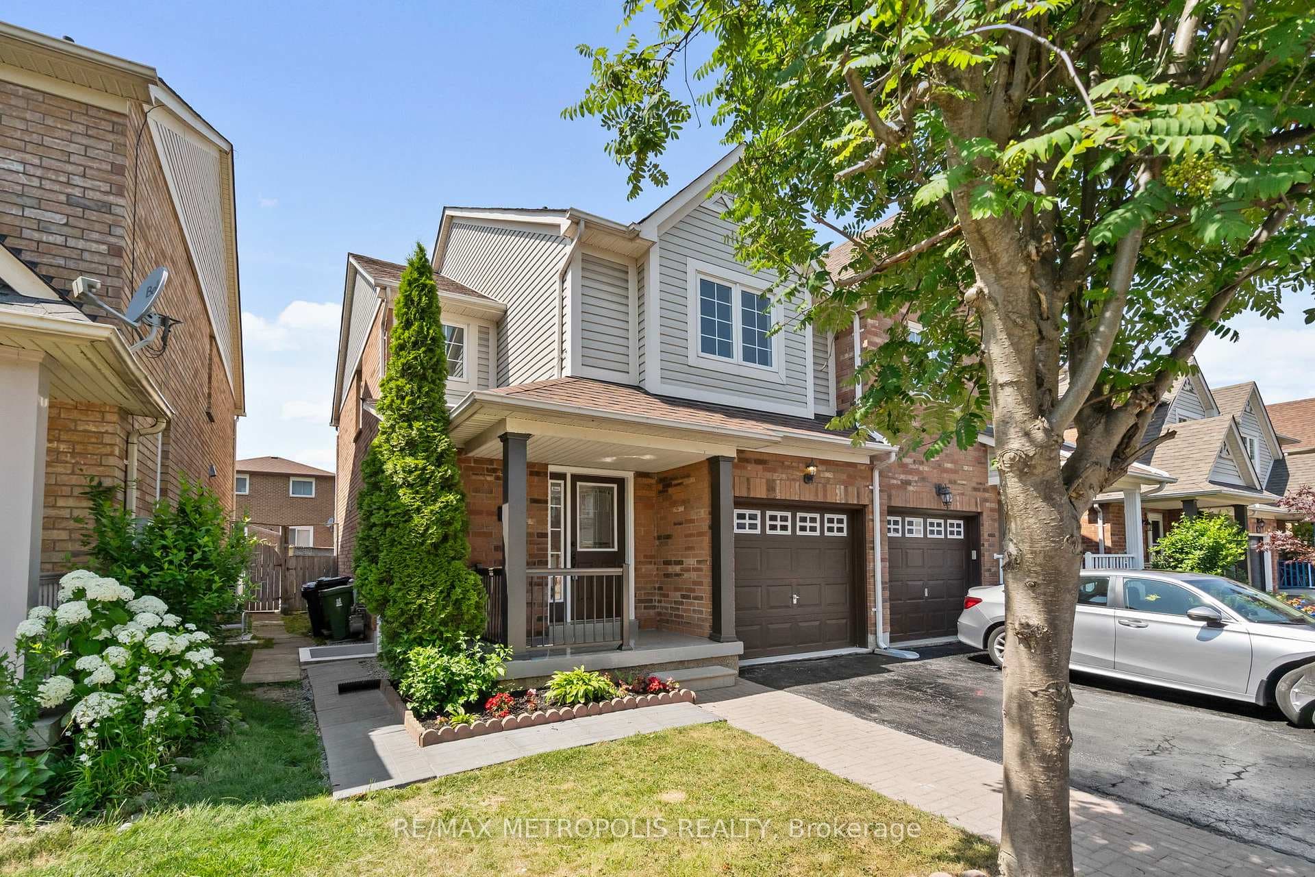 50 Frank Faubert Drive photo 2