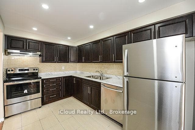 145 Hillcrest Avenue Unit 202 photo 14