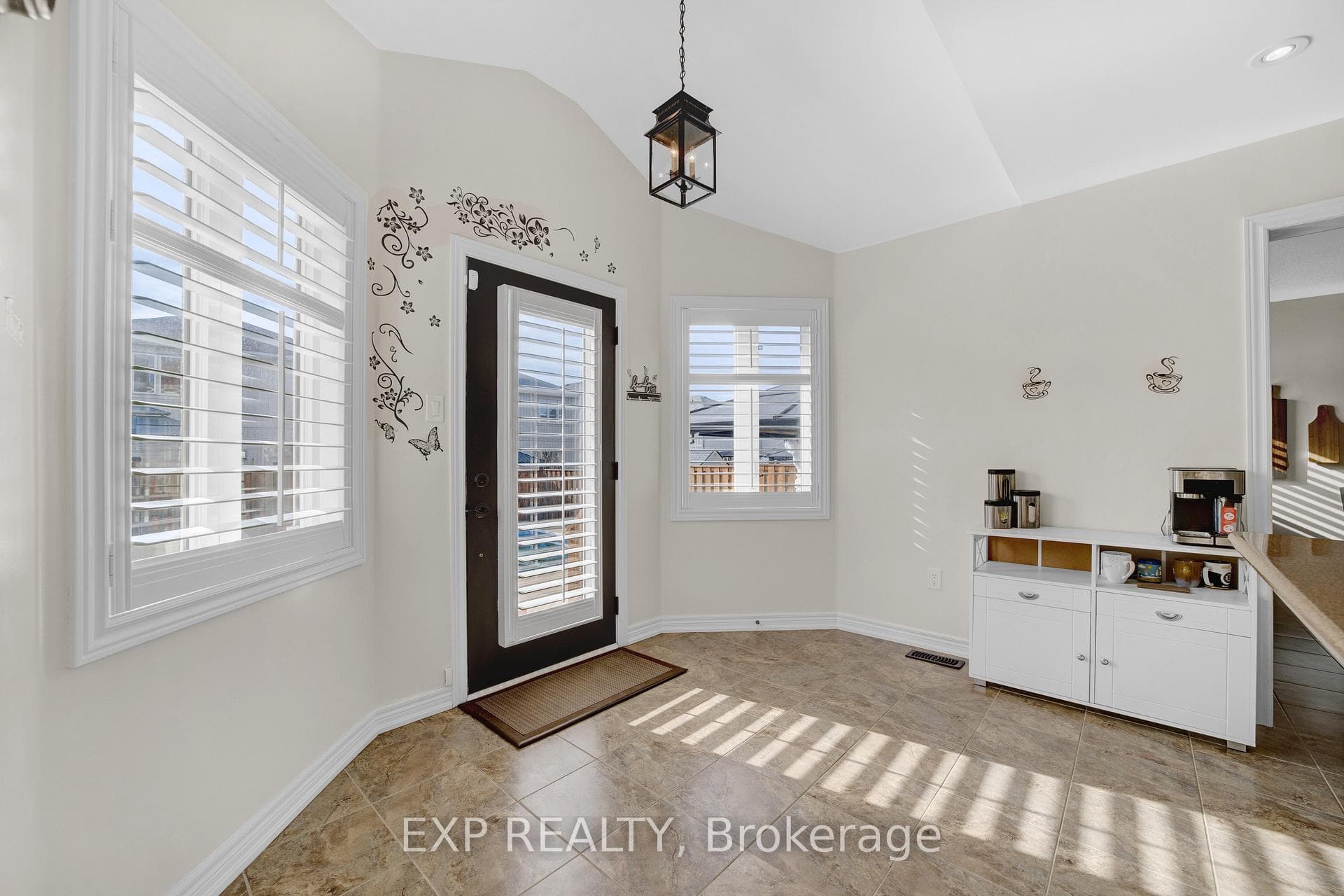194 Maplewood Drive photo 37