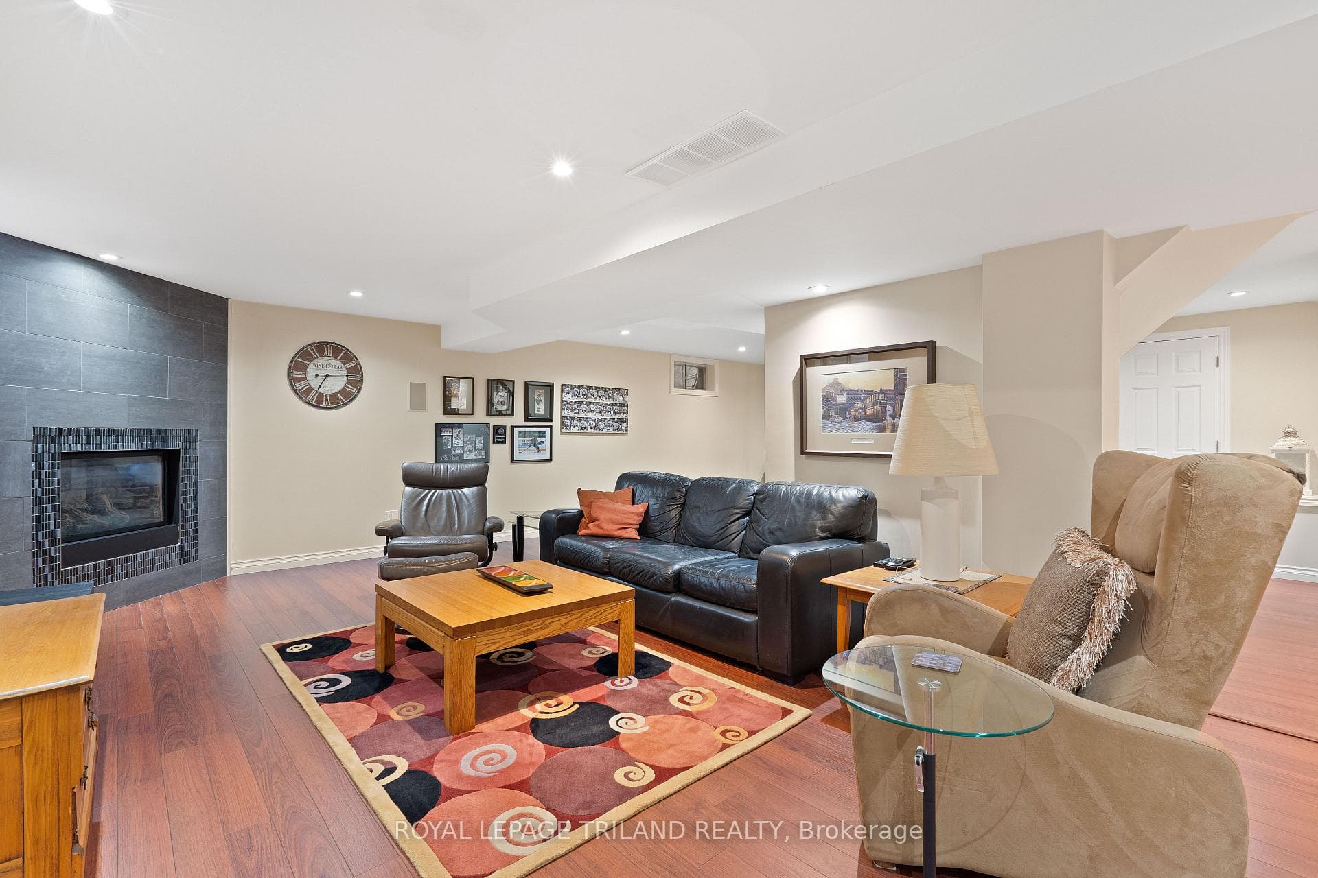 500 BOBBYBROOK Drive photo 33