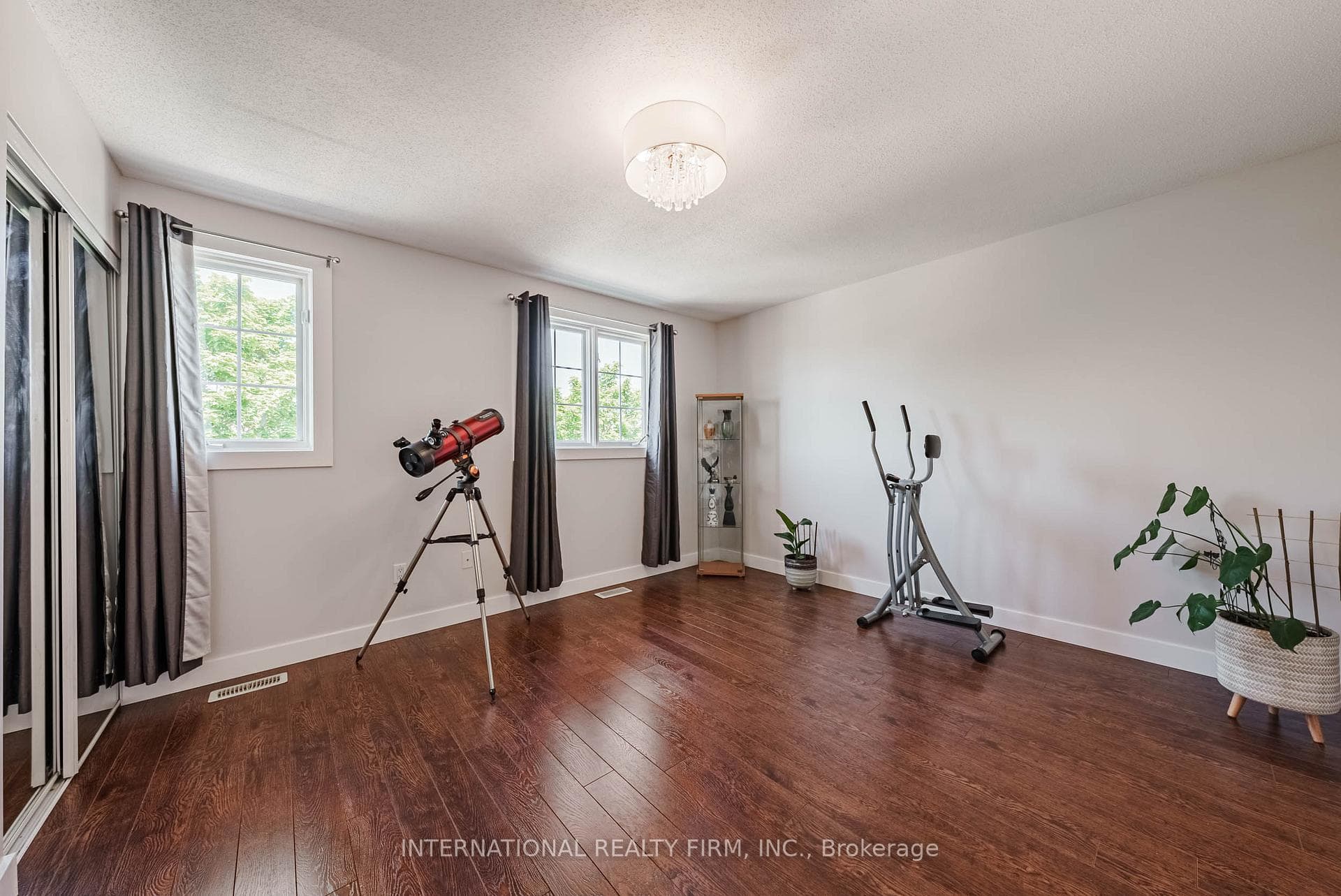 14 Bronte Court photo 23