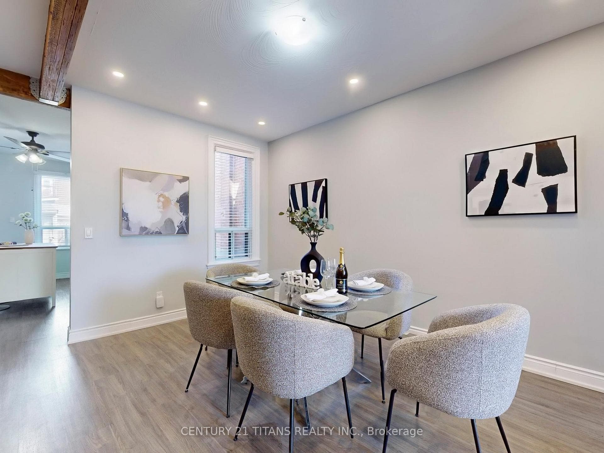 181 Montrose Avenue photo 10