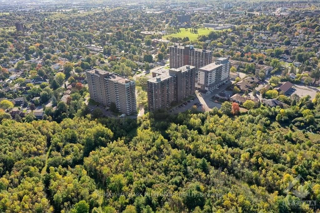 1705 PLAYFAIR Drive Unit PH6 photo 16