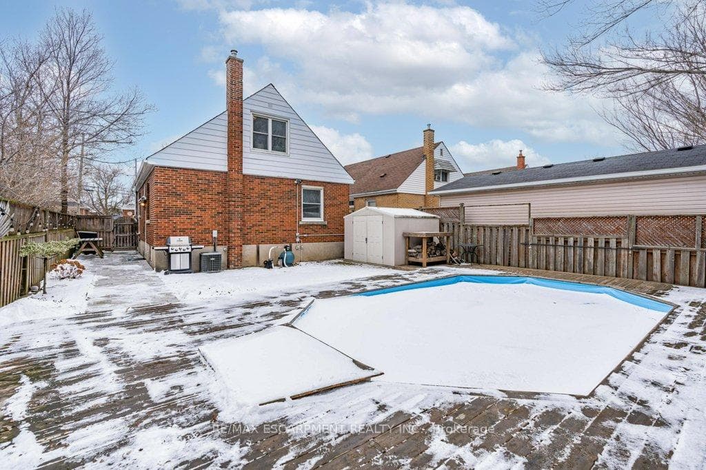377 East 16th Street photo 33