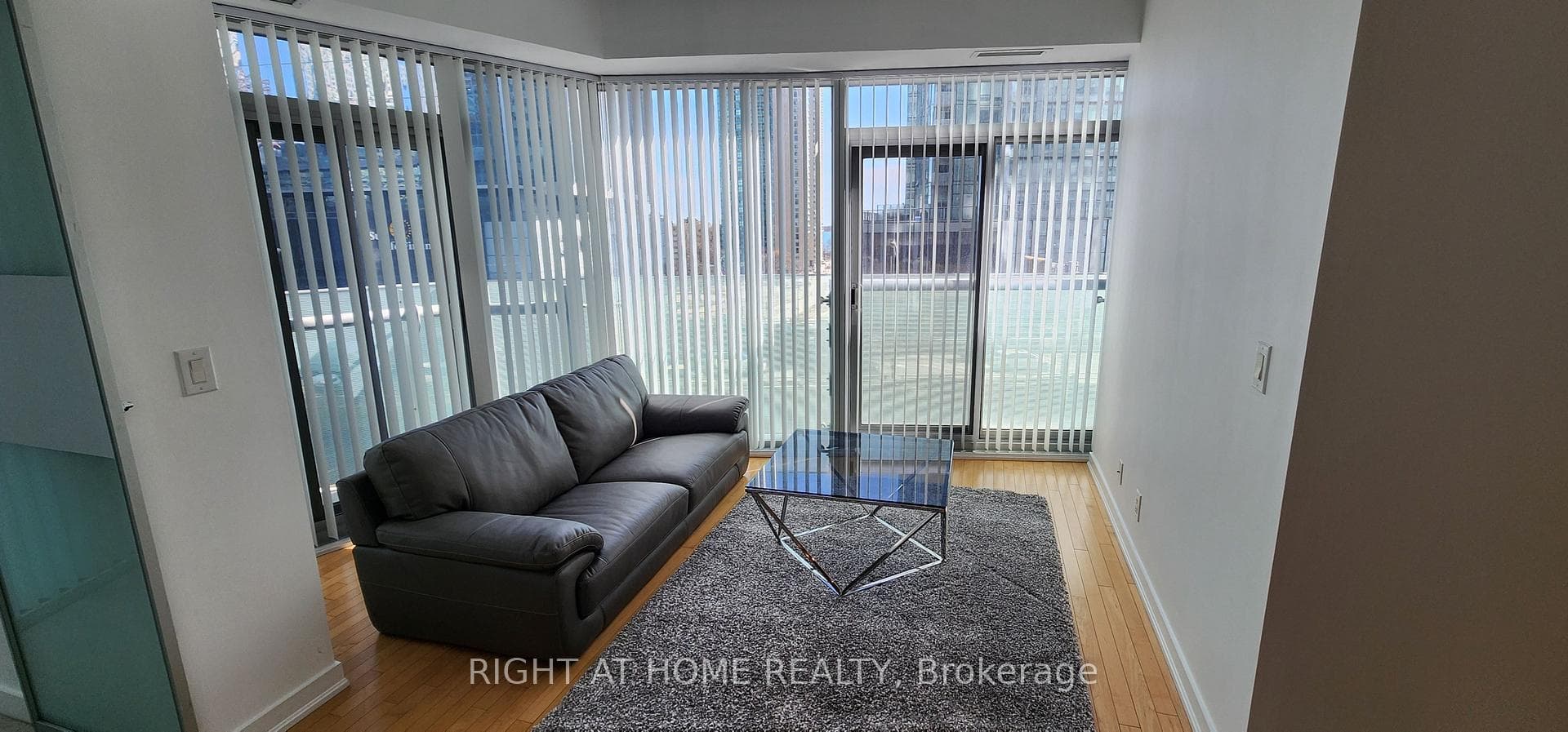 14 York Street Unit 402 photo 16