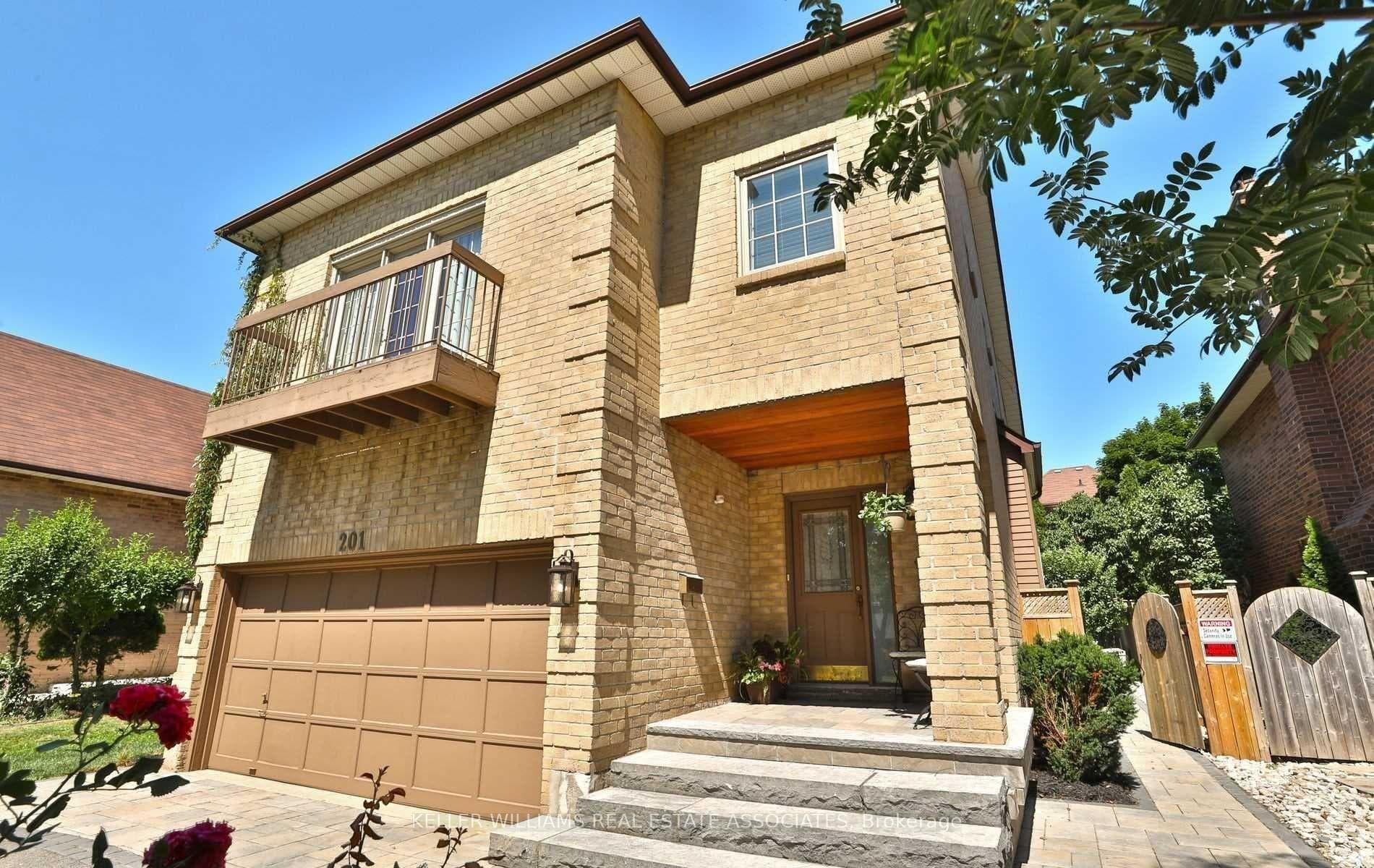 201 Sewell Drive photo 2