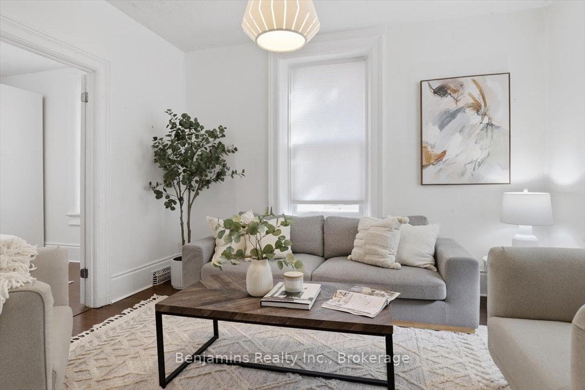 53 Eby Street photo 40