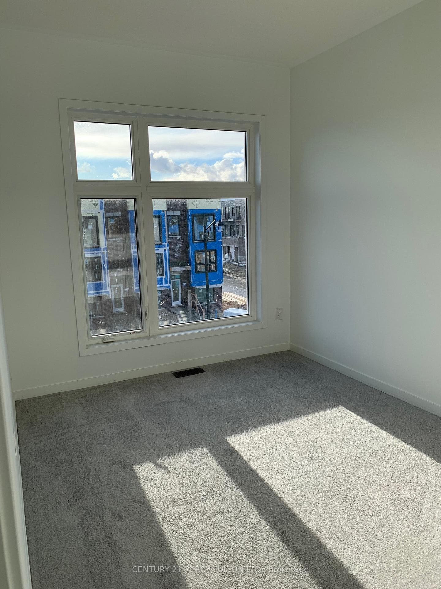 17 Bateson Street photo 13