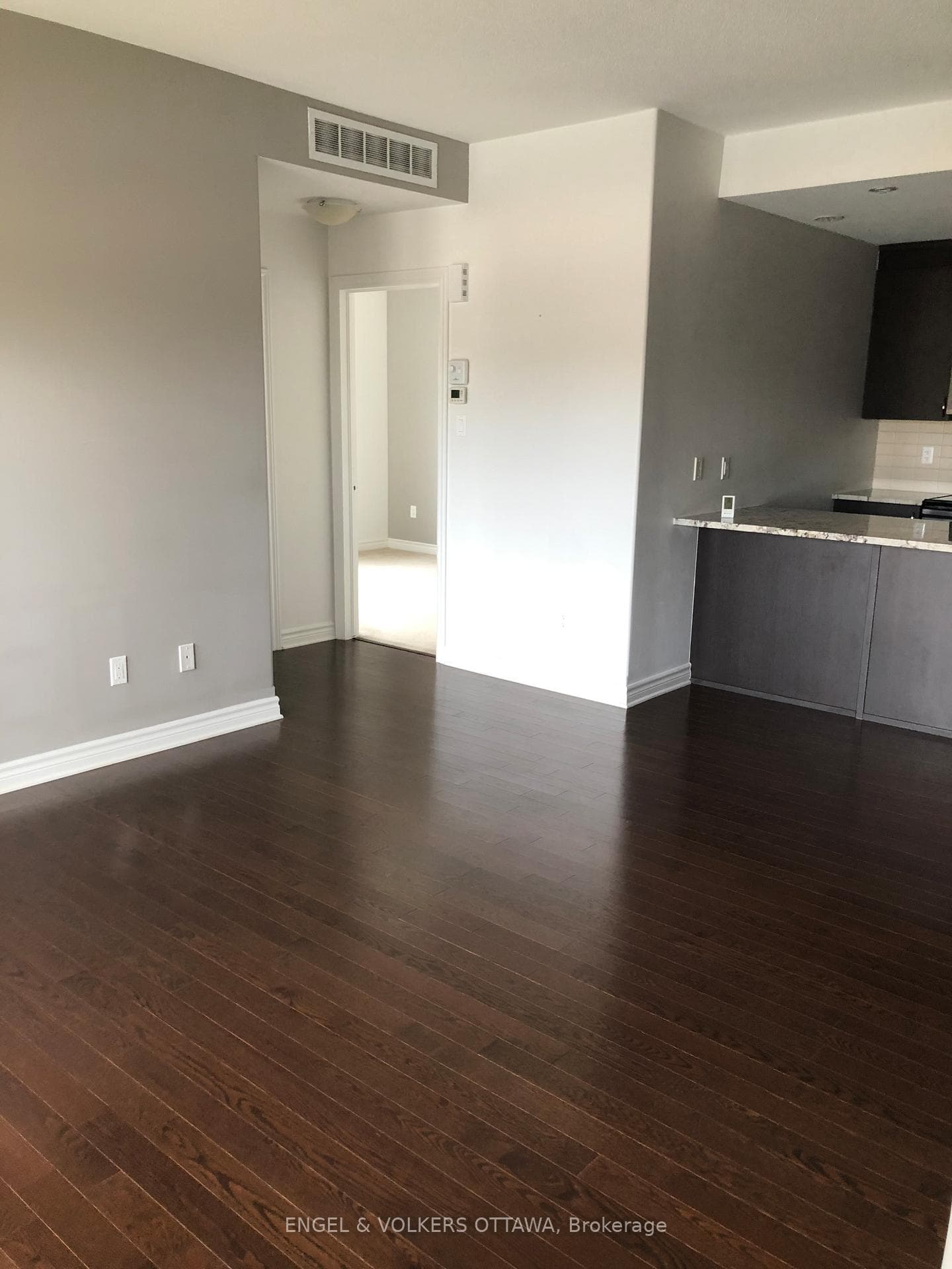 139 Harthill Way Unit C photo 9