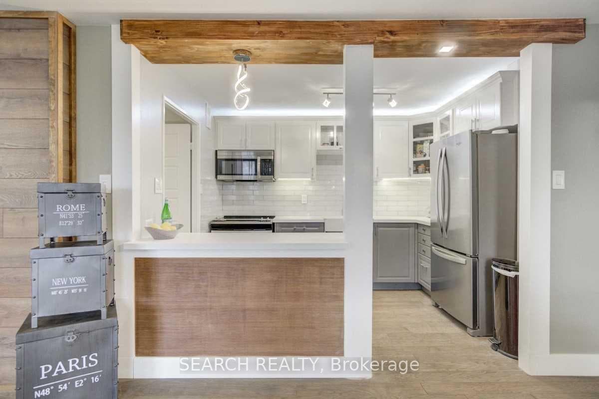 1320 Mississauga Valley Boulevard Unit 206 photo 4
