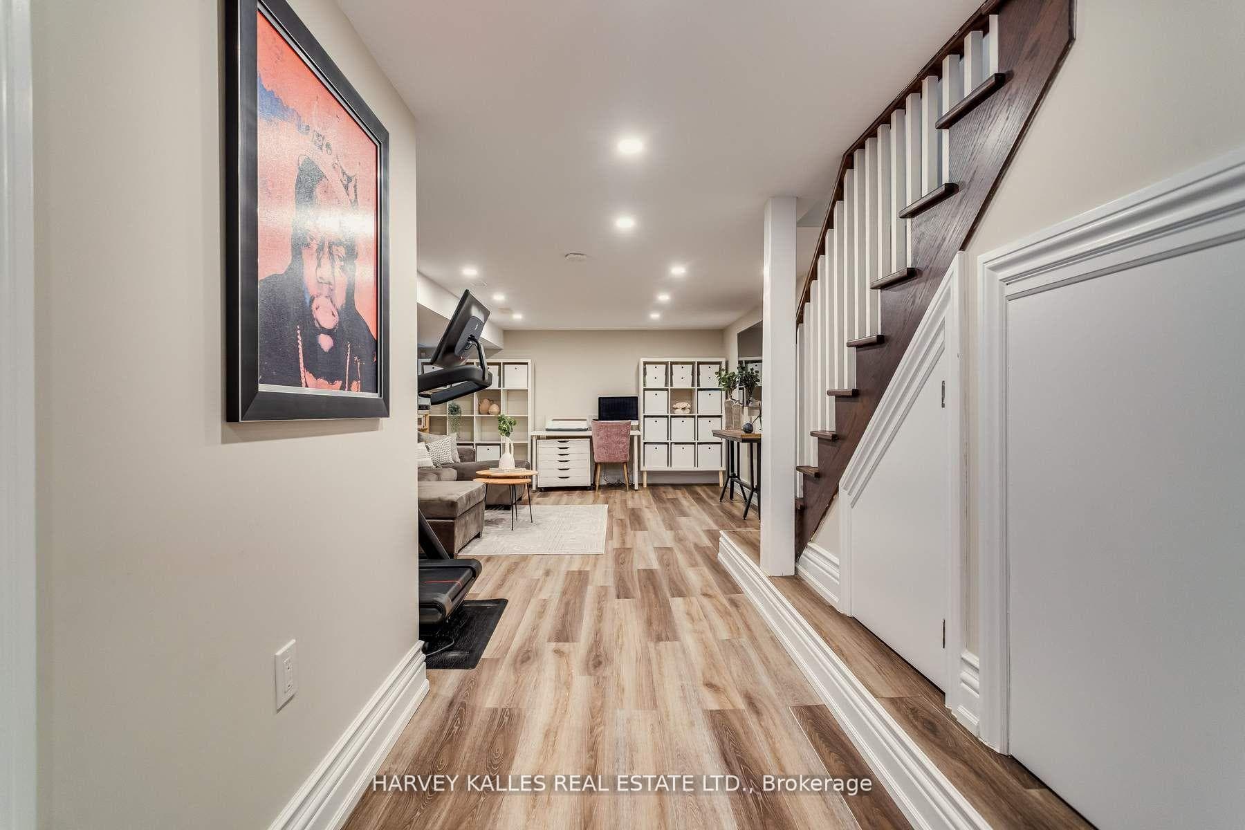 102 Woodmount Avenue photo 29