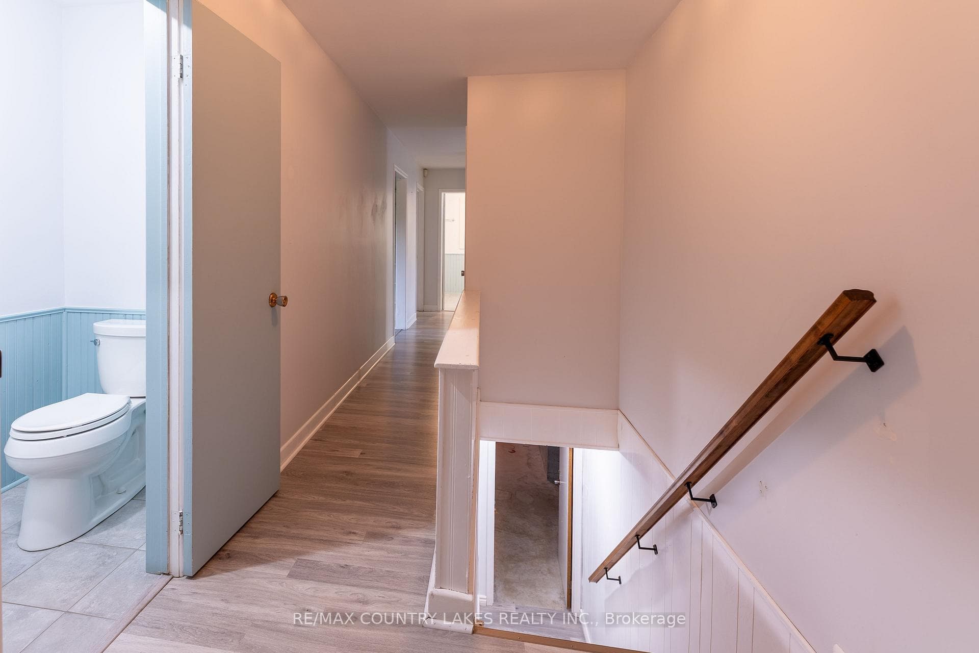 94 Laidlaw Street photo 12