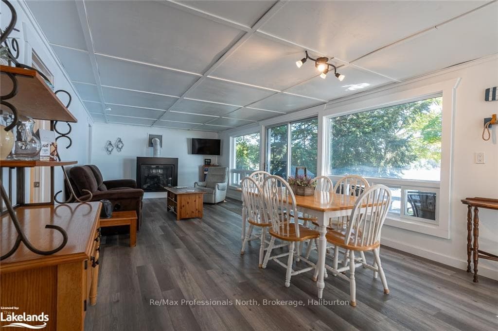 1080 HOWARD THOMPSON Road photo 5
