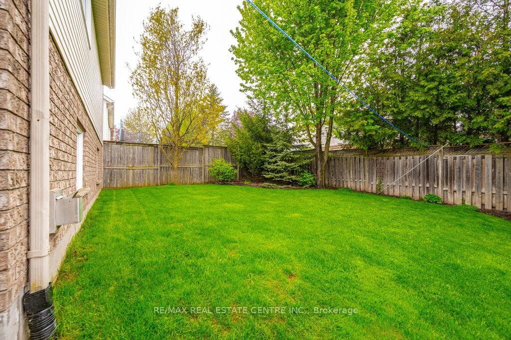 37 Spencer Avenue photo 30