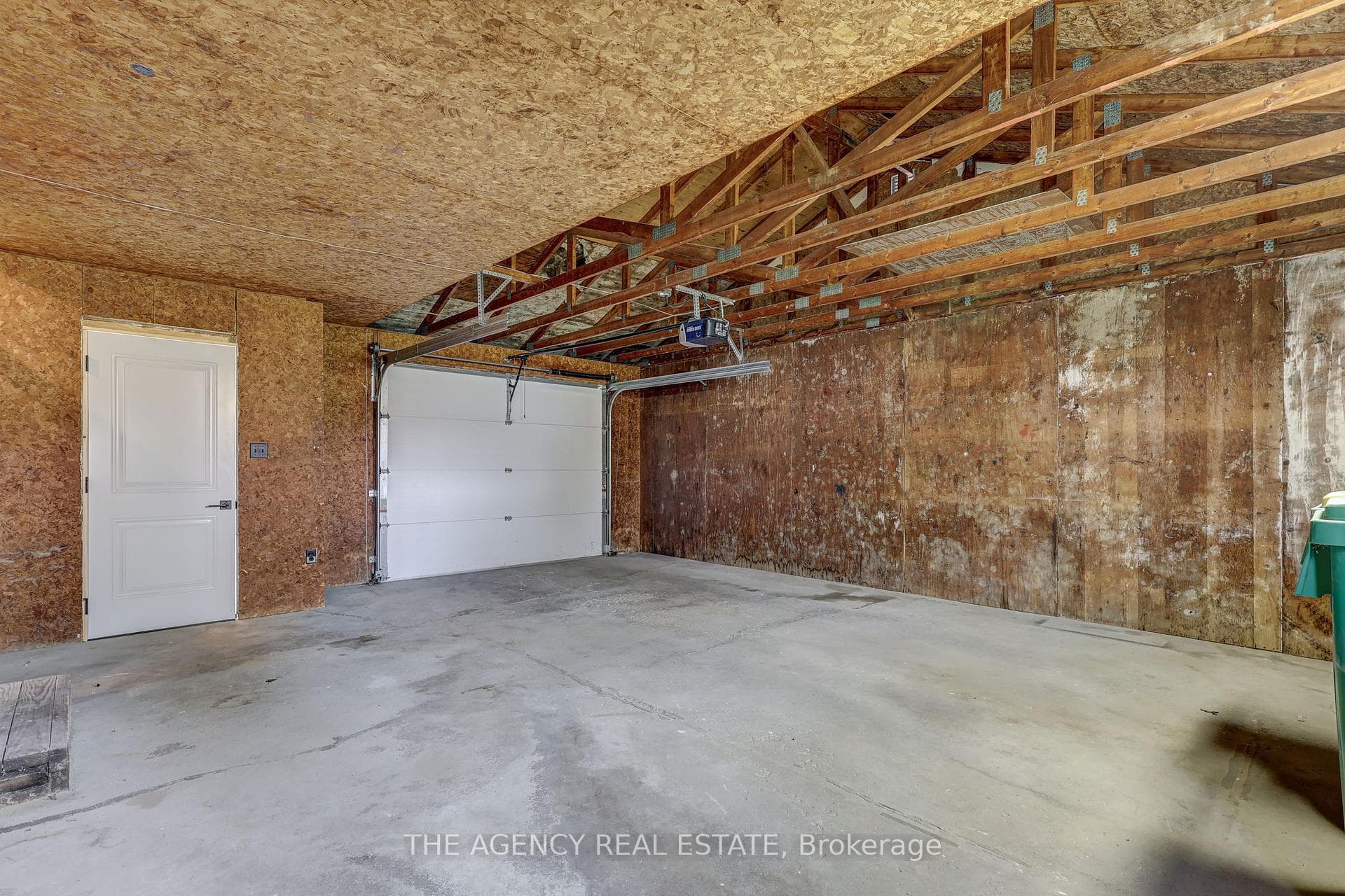 204 Symes Street photo 17