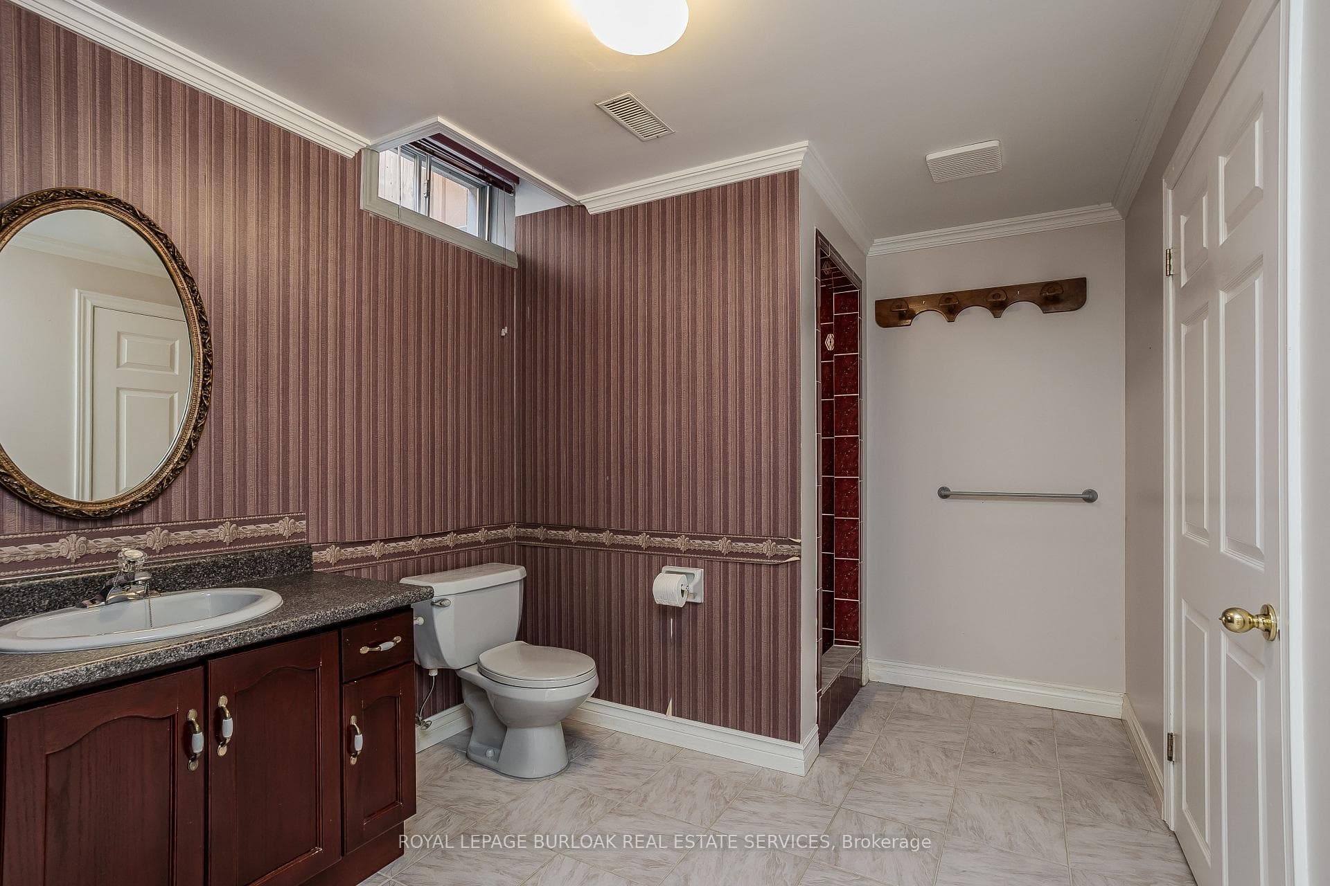 1154 Augustus Drive photo 32