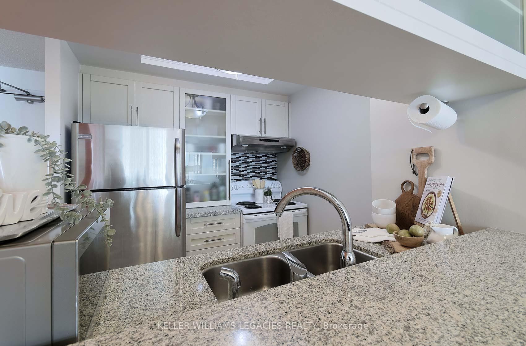 7 Bishop Avenue Unit 1203 photo 1