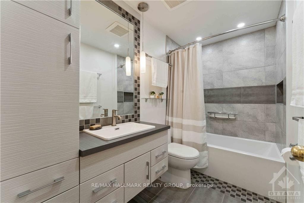 42 RIDGEBURN Gate photo 19
