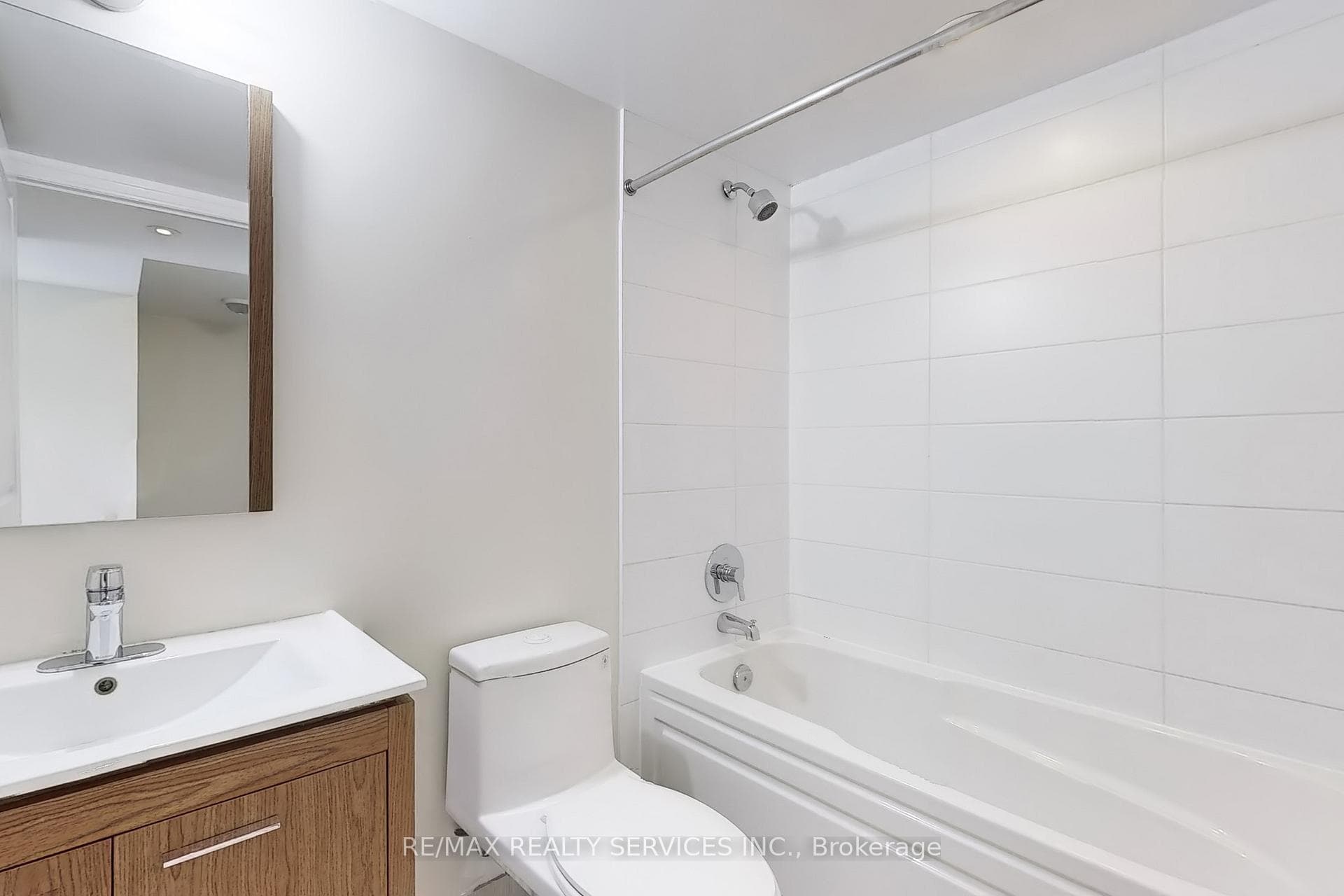 80 Esther Lorrie Drive Unit 415 photo 23
