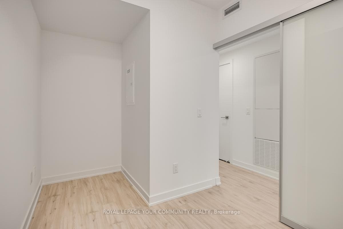 252 CHURCH Street Unit 2209 photo 11