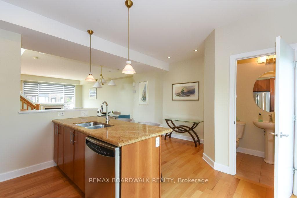 51 Drouin Avenue photo 14