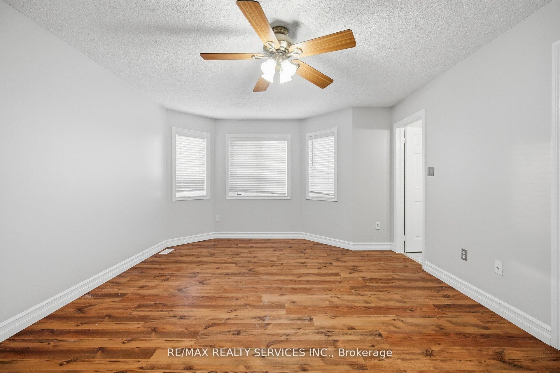 47 Twin Pines Crescent photo 24