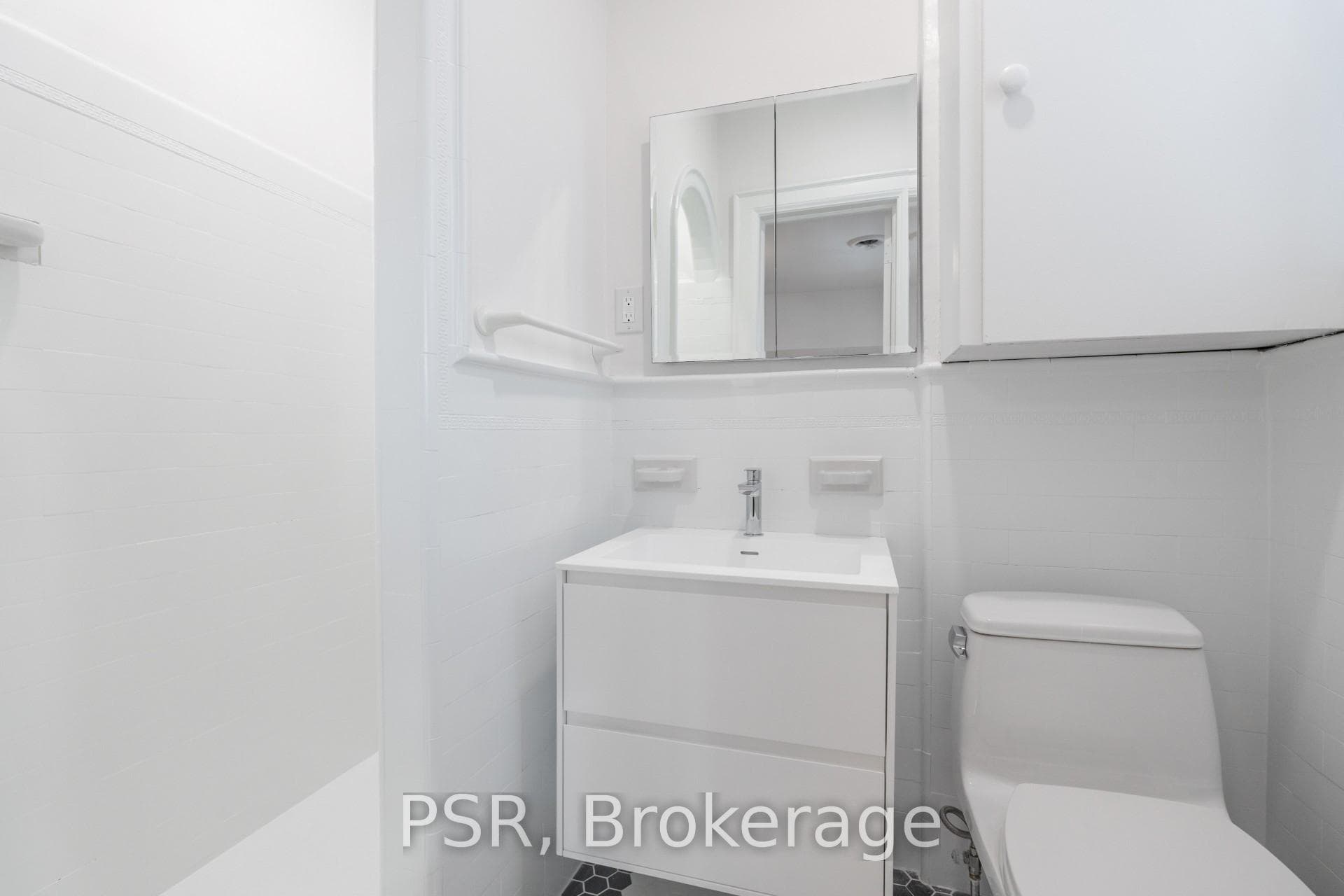 25 Coulson Avenue Unit 2nd Floor photo 10