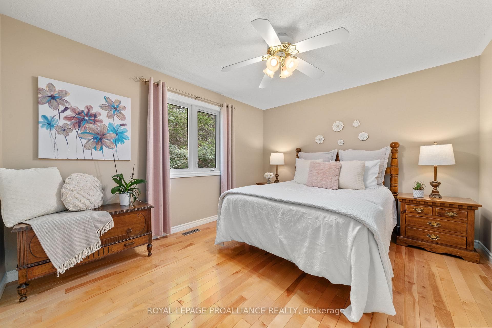 33 Yuill Crescent photo 28