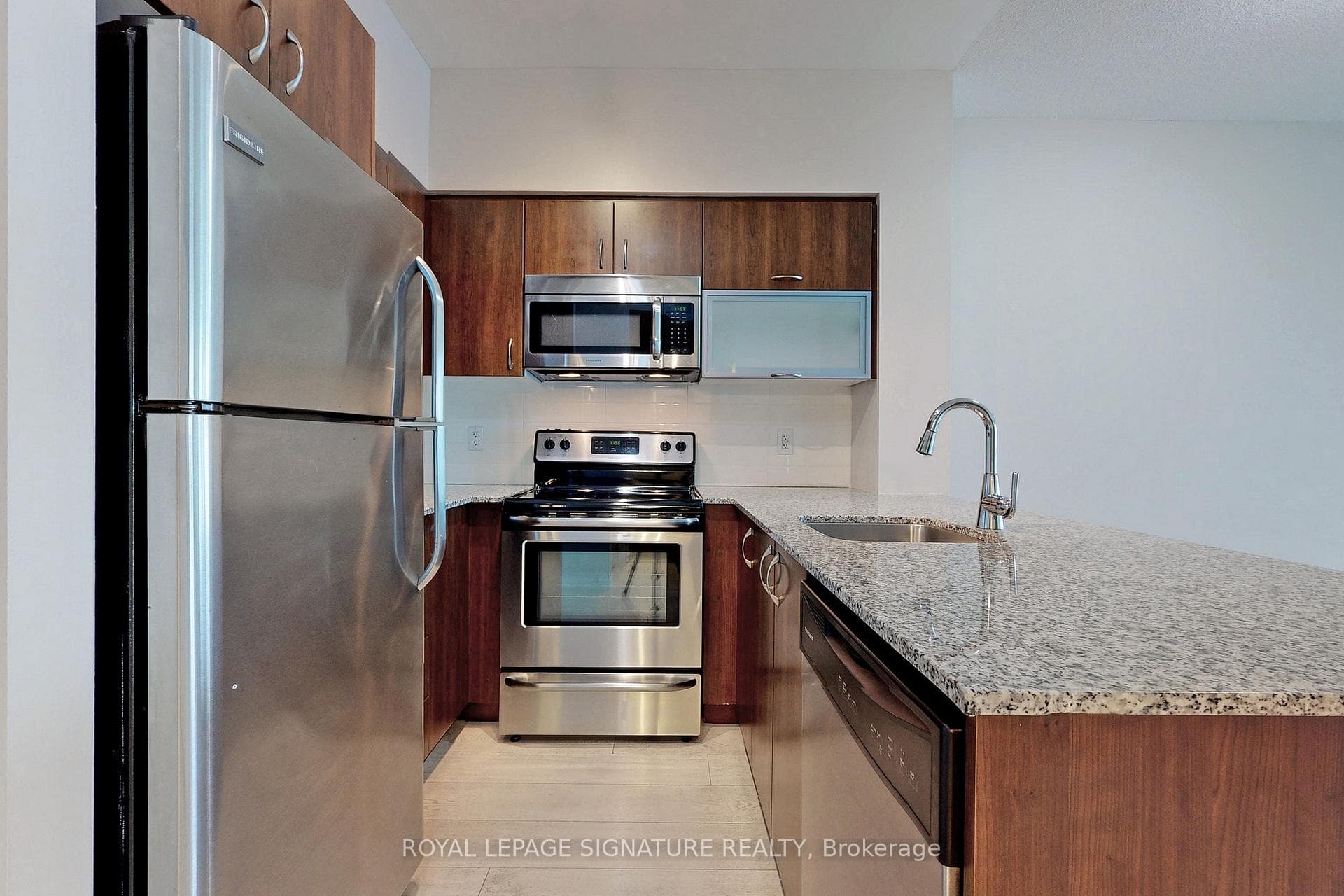 150 East Liberty Street Unit 2902 photo 8