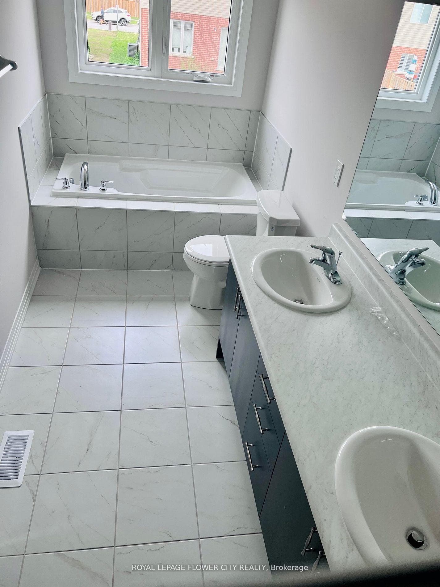 434 Robert Woolner Street photo 18