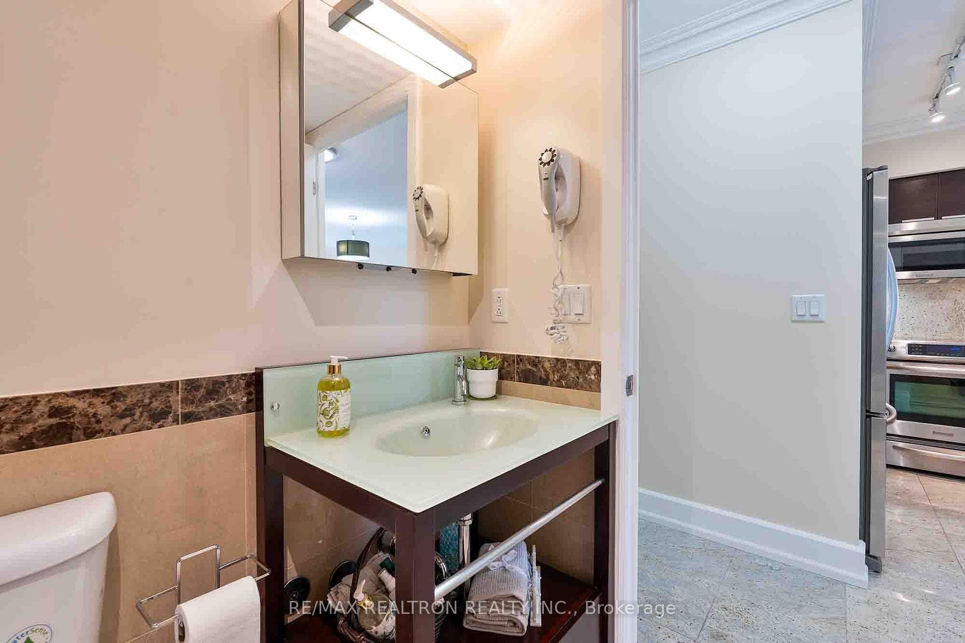 650 Sheppard Avenue Unit 615 photo 18
