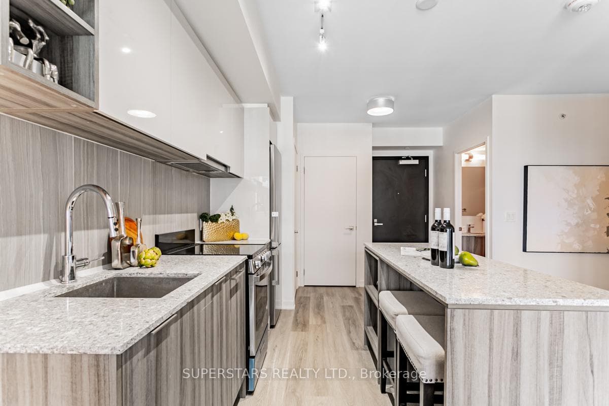 31 Tippett Road Unit 458 photo 5