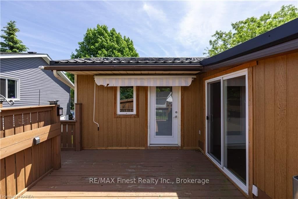 8 BARKER Drive photo 45