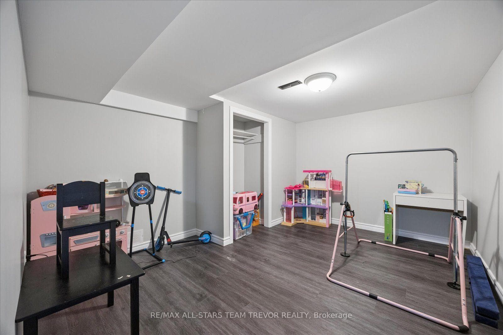 280 Bay Street photo 28