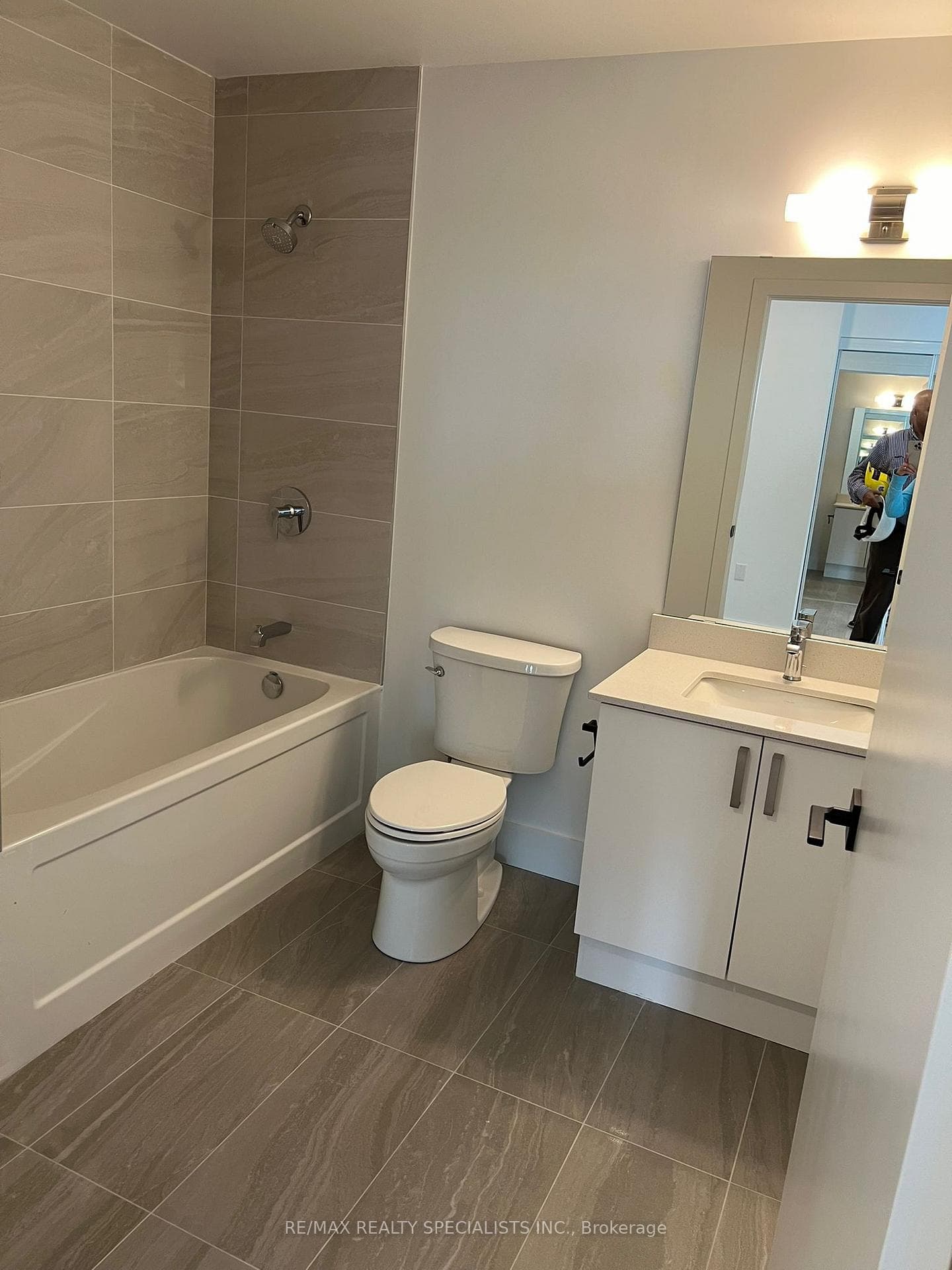 2782 Barton Street Unit 1314 photo 17