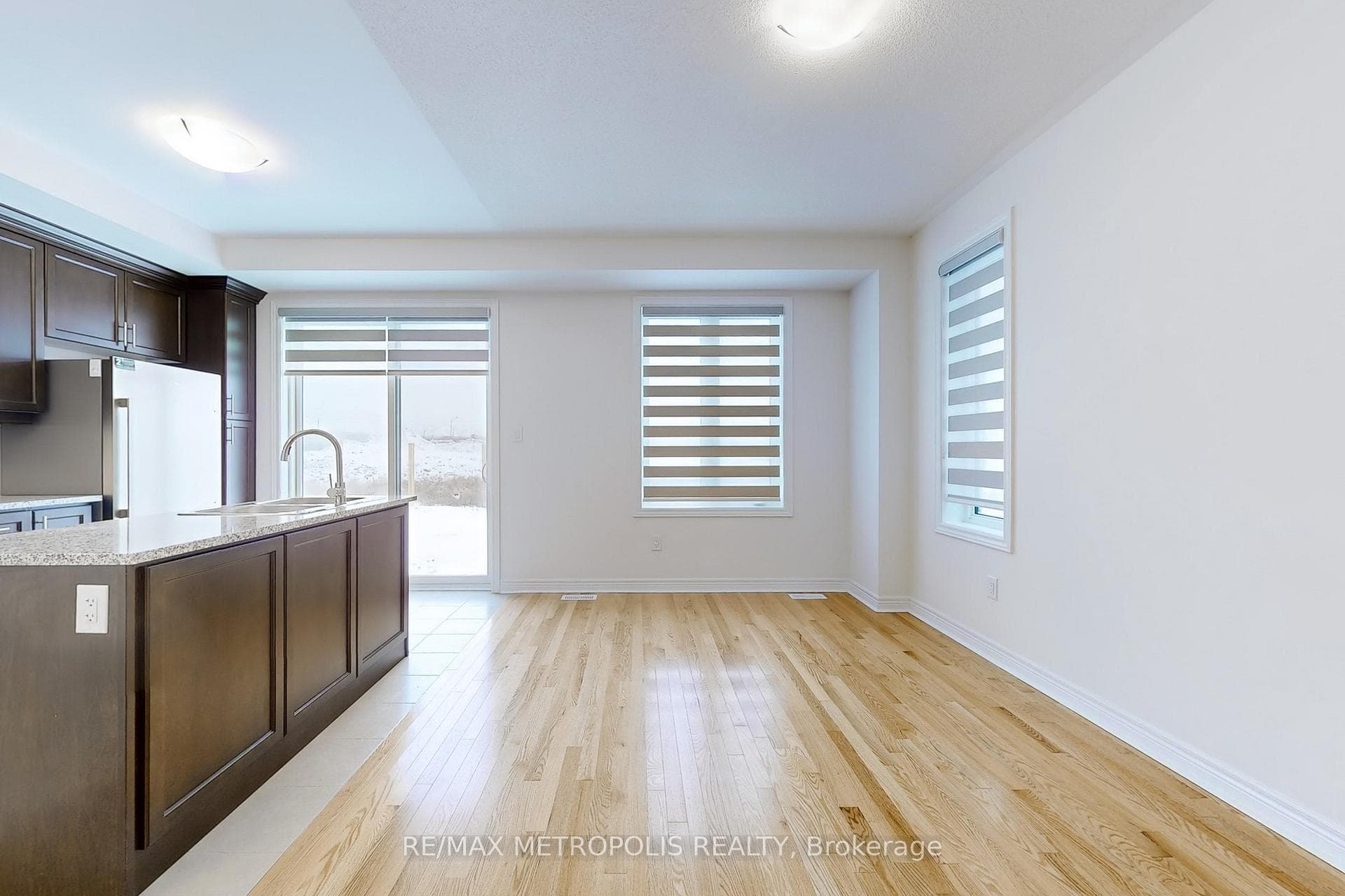 144 Mumbai Drive photo 3