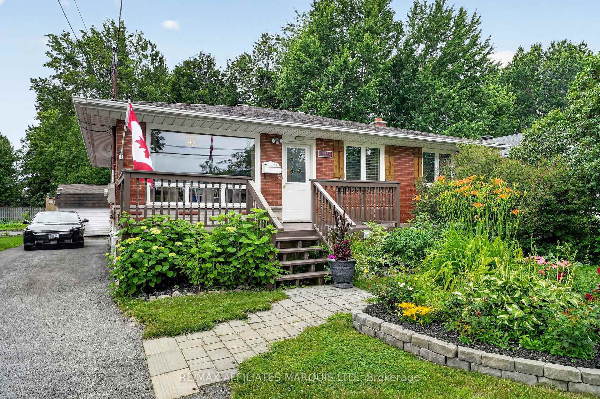 1489 Holy Cross Boulevard photo 1