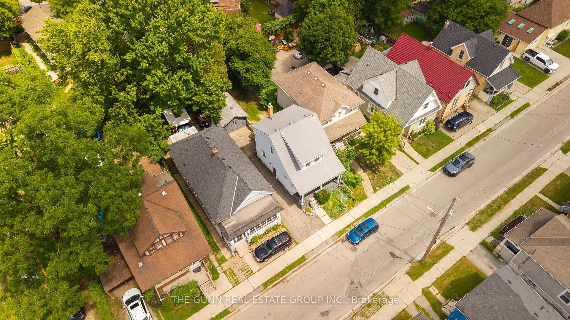 904 Dame Street photo 35