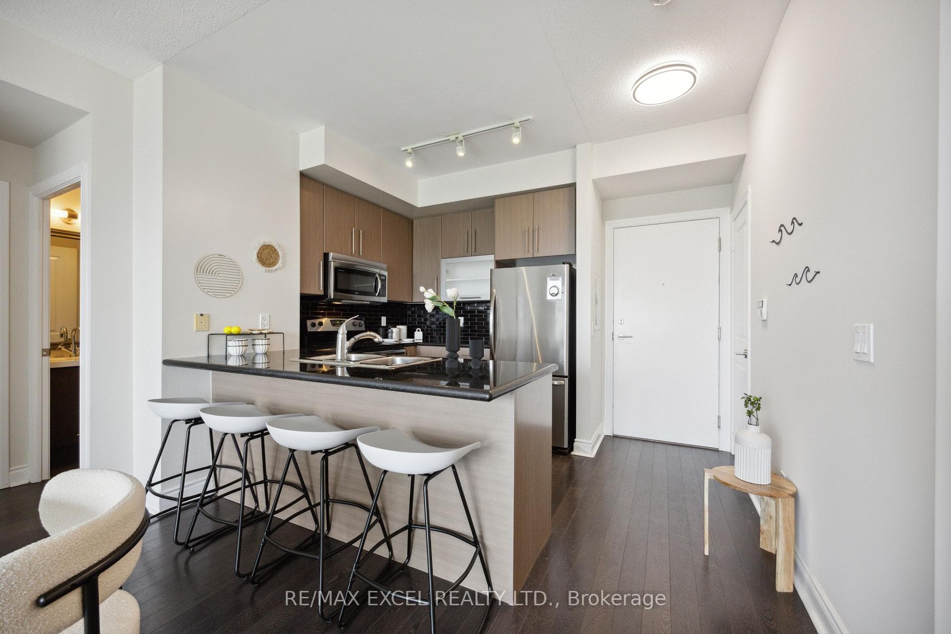 90 Stadium Road Unit 619 photo 6