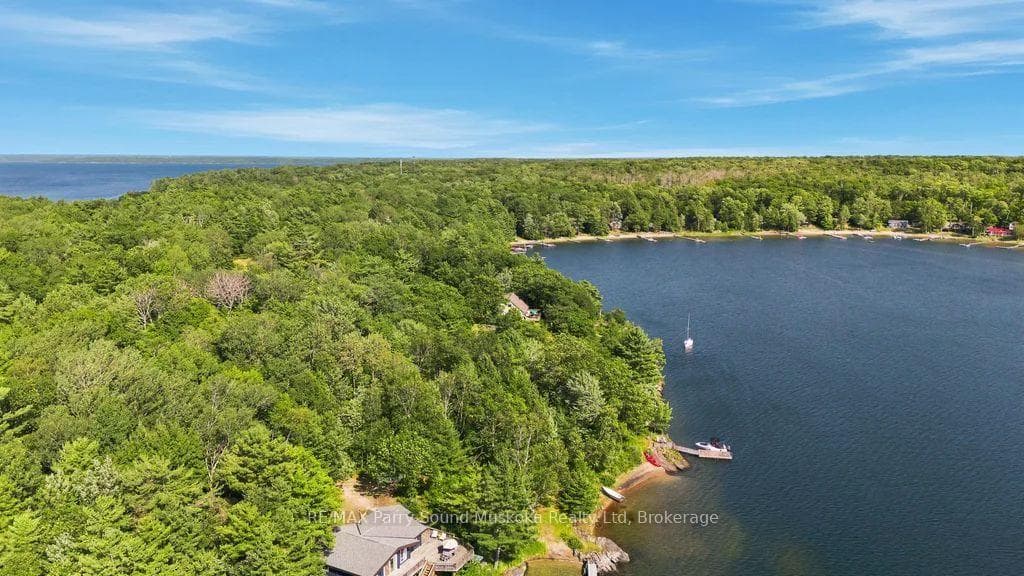708 Paradise Lane photo 3