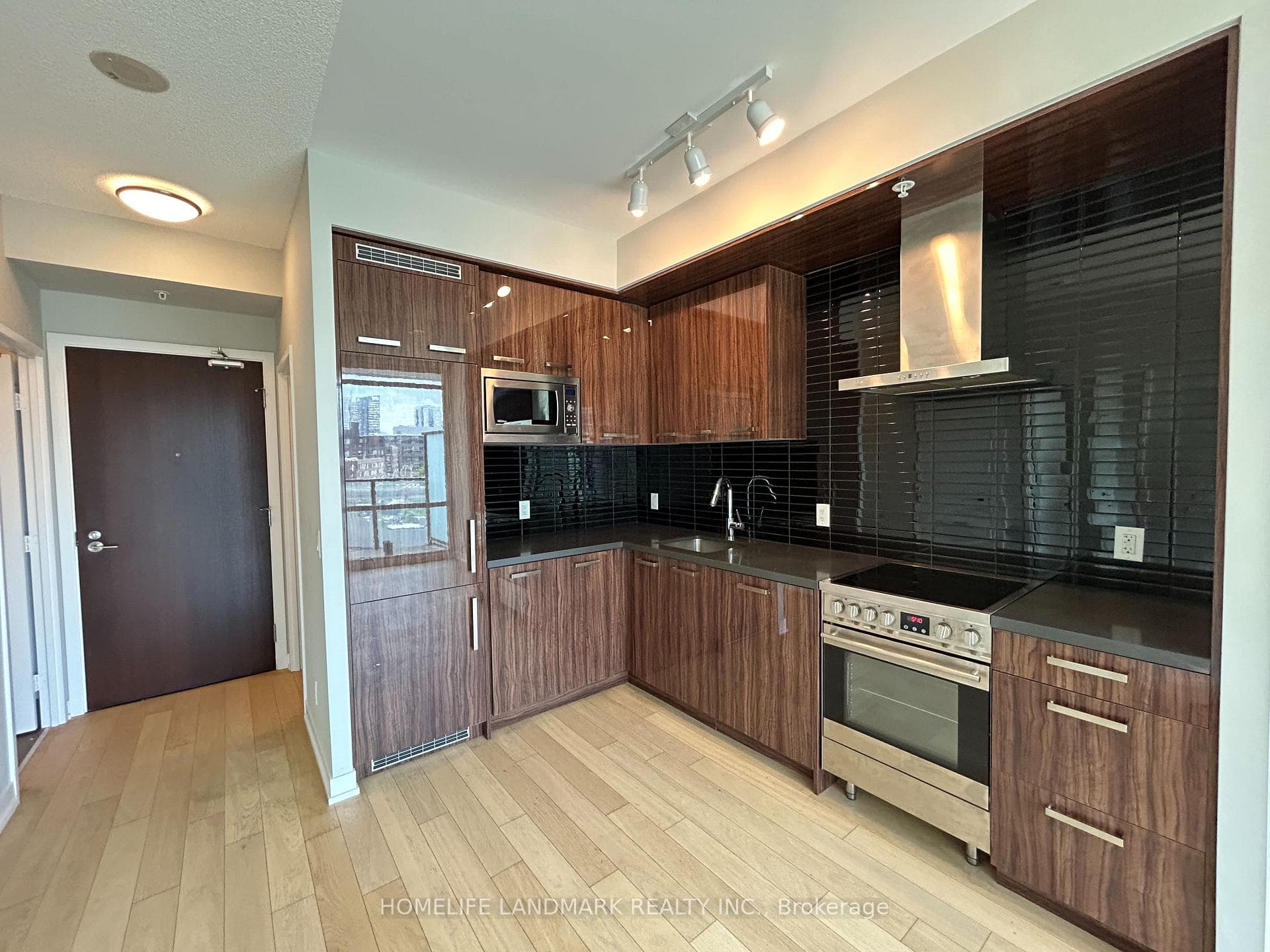 Kitchen, Hallway