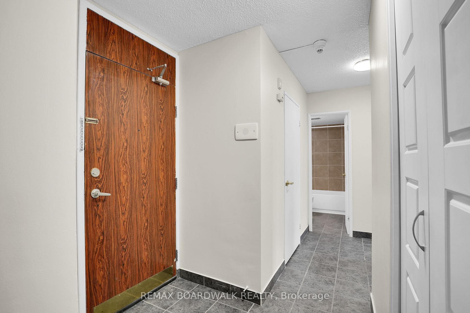 2020 Jasmine Crescent Unit 115 photo 6