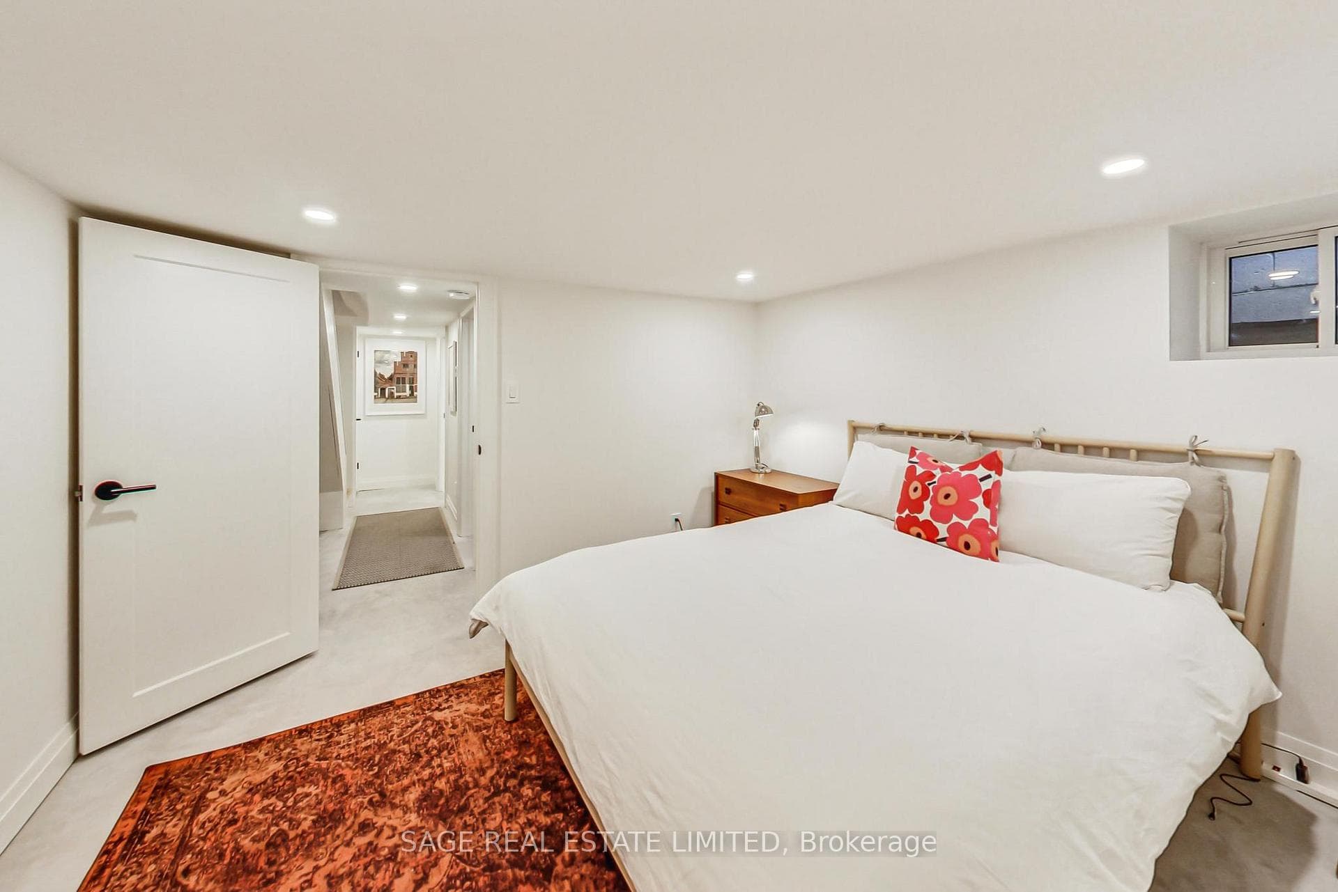 506 Quebec Avenue photo 23