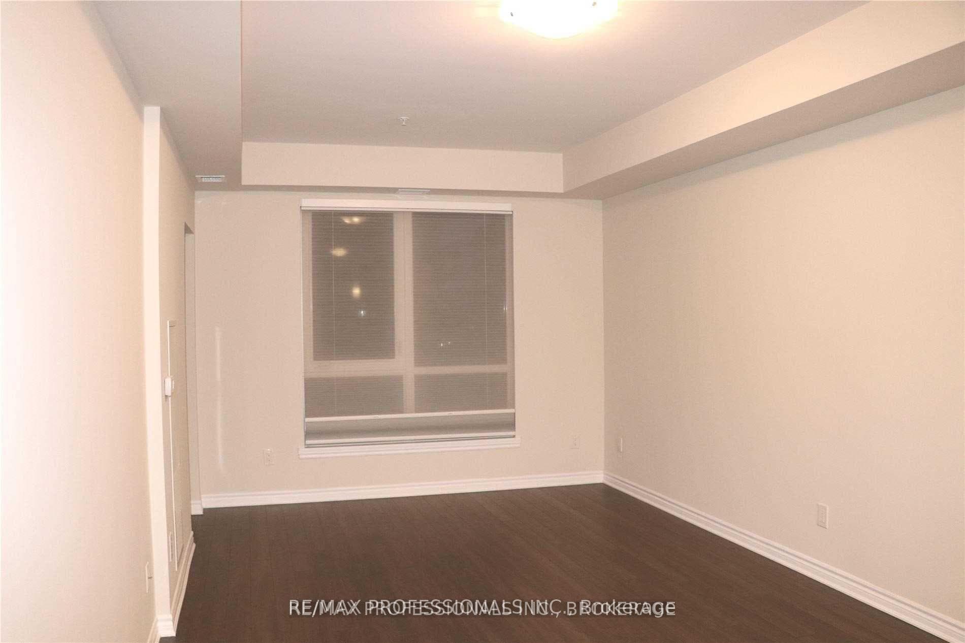 150 Oak Park Boulevard Unit 403 photo 6